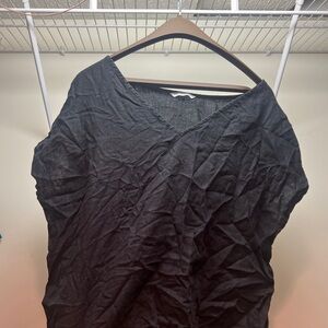 Linenfox Ethically Made Black Cropped V-Neck - XL